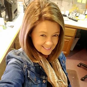 Meet your Posher, Carrie